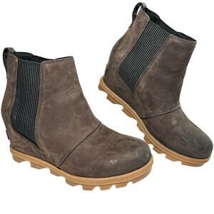 Sorel Joan of Arctic Wedge II Chelsea Leather Lug Sole Ankle Boot Brown Black 8